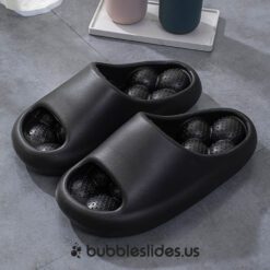 Schwarzer Bubble Slides Massageball, rutschfeste Edition