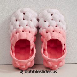 Rosa und weiße Bubble Slides-Sandalen